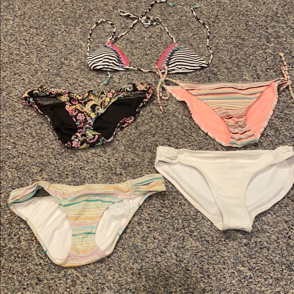 1 bikini top and 4 bottoms